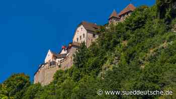 Flecken auf der weißen Weste - Süddeutsche Zeitung