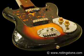 Jimi Hendrix’s Early Sixties Guitar Sells for $216,000 at Auction