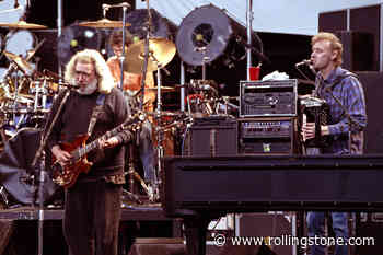 Bruce Hornsby Looks Back on Jerry Garcia’s Last Days: ‘I Miss Him So Much’