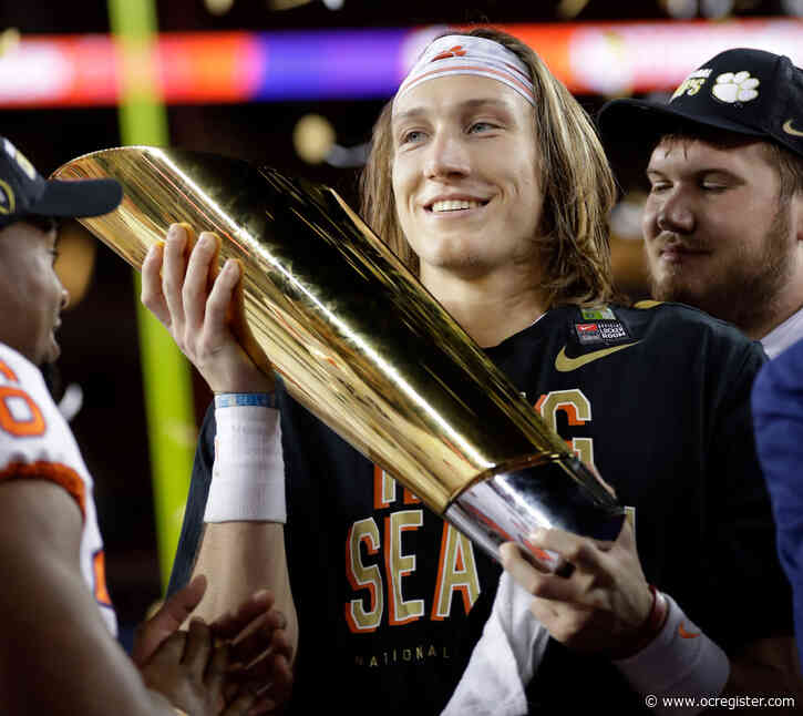 As college leaders meet, football players push to play