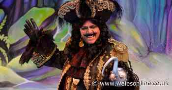 Pantomimes should be postponed until Easter, claims TV's Gyles Brandreth