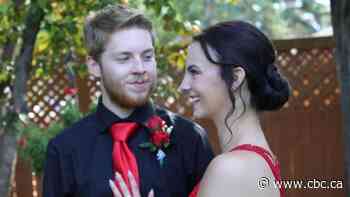 Town of Melita, Man., mourns loss of teens in tornado