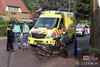Scooterrijder in botsing met personenauto op kruising in Lunteren