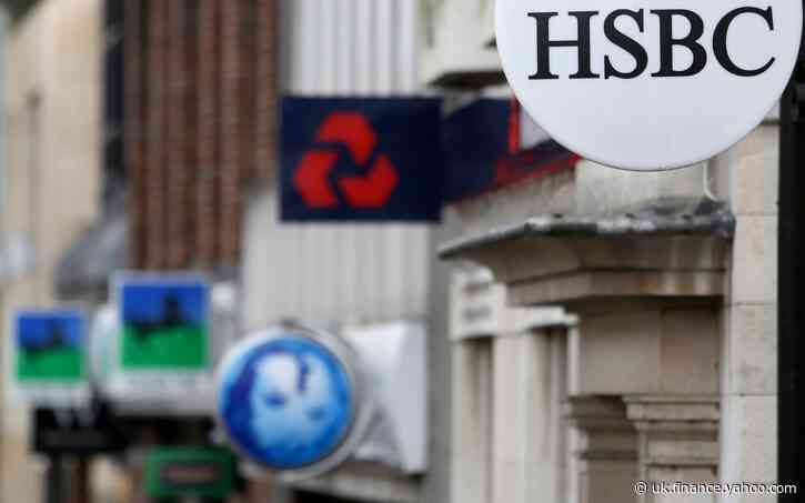 Almost 1,000 jobs at risk as TSB axes cashiers