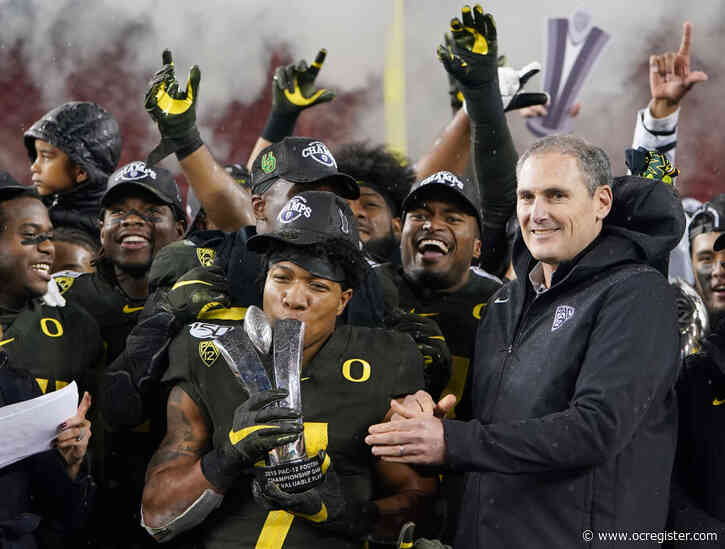 Coronavirus pushes Pac-12 to brink of canceling football season