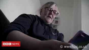 Screen-time messages designed to decrease phone use