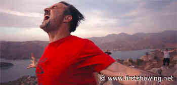 'You Cannot Kill David Arquette' Doc Trailer - But You Can Wrestle Him