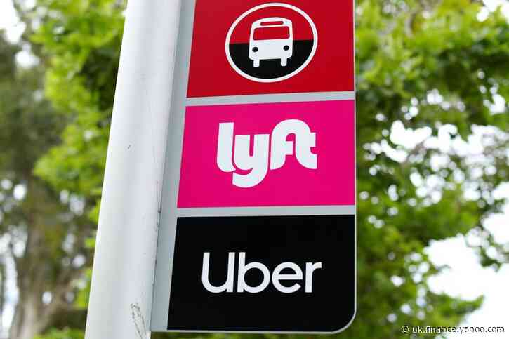 Judge blocks Uber, Lyft from classifying drivers as contractors in California