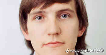 Wayne Fontana, Hitmaker With ‘The Game of Love,’ Dies at 74