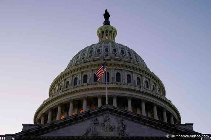 U.S. governors question cost of Trump COVID-19 aid plans, urge talks to continue