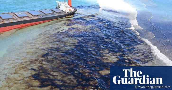 Mauritius calls for urgent help to prevent oil spill disaster