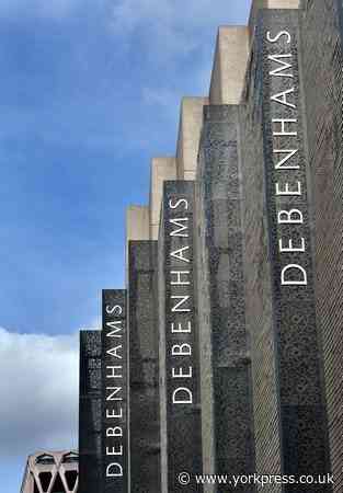 Debenhams to axe 2,500 jobs