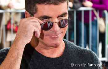 Simon Cowell, ideatore dei One Direction, si è fratturato la schiena cadendo dalla bicicletta - Gossip Fanpage