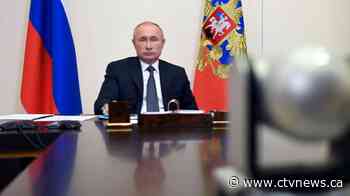 Scientists uneasy as Russia approves first coronavirus vaccine