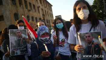 Lebanese honour the dead in ceremony a week after Beirut explosion