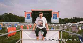 See thousands of fans arrive at the UK's first socially distanced gig