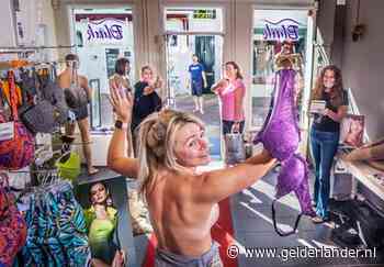 Laat ze lekker vrij: ‘Niks mis met een losse tiet, maar in de praktijk is het best sjouwen’