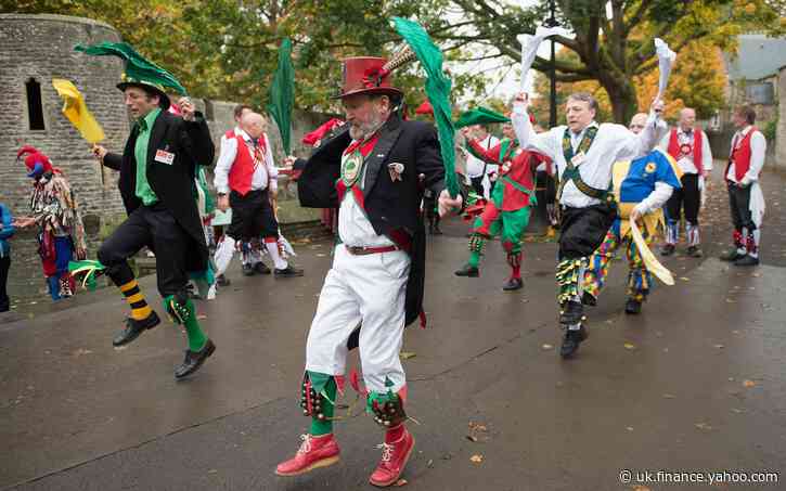 Blackface photos banned from Facebook and Instagram
