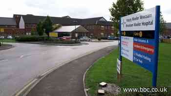 Wrecsam â'r nifer uchaf o farwolaethau'r wythnos ddiwethaf