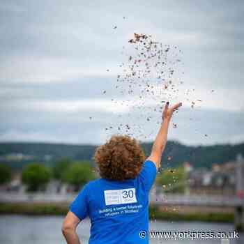Campaigners plan to scatter 20,000 rose petals into Ouse