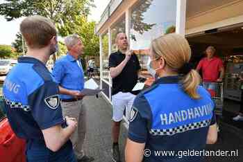 Twentse supermarktbaas weigert brief over sluiting zaak aan te nemen