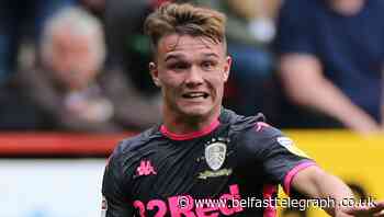 Jamie Shackleton continues long affiliation with Leeds