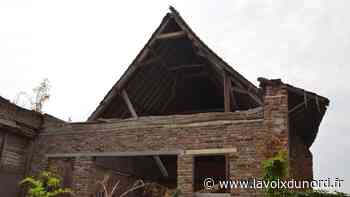 Halluin: une partie de la toiture de la grange de la Cense Manoir s'effondre - La Voix du Nord