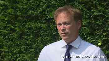 Stonehaven: Transport secretary praises emergency services