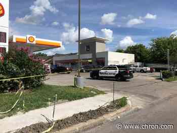 Man dies at SW Houston gas station