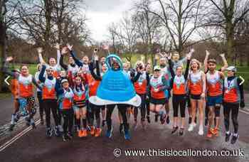 Man runs London Marathon in Battersea park in bell costume for cancer