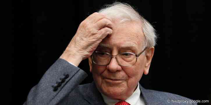 Warren Buffett should cut his $110 billion Apple stake, veteran Berkshire Hathaway investor says