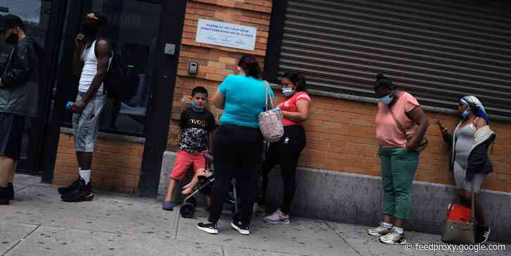 US weekly jobless claims fall below 1 million for the first time since March