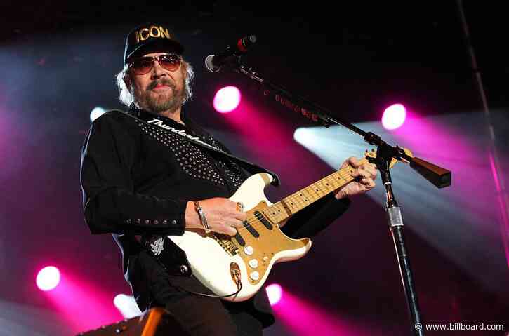 Hank Williams Jr. & Sr., The Everly Brothers, Alabama & More Cases of Family Ties in the Country Music Hall of Fame