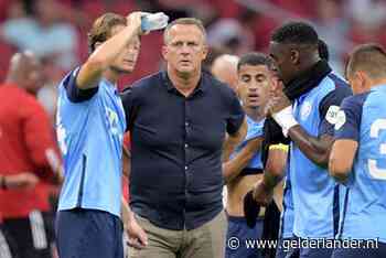 Van den Brom blij met afstraffen fouten door Ajax: ‘Hier leren we van’