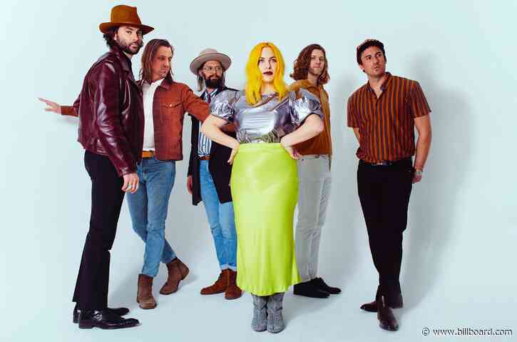 The Head and the Heart’s ‘Honeybee’ Buzzes to No. 1 on Alternative Airplay Chart