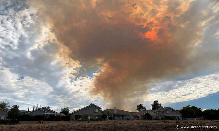Brush fire burning near Skyline Trail in Corona