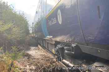 Passengers evacuated from train after landslide in Kent - St Helens Star