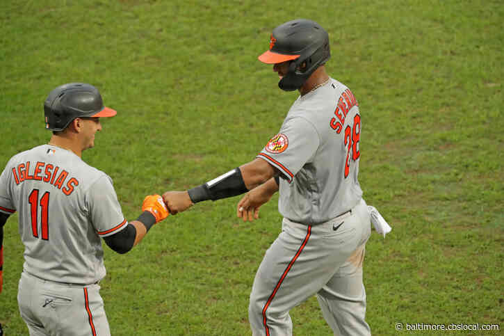 Orioles Beat Phillies 11-4, Complete 3-Game Sweep