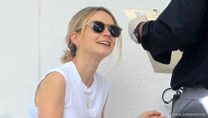 Carey Mulligan Spotted at Lunch in L.A., First Sighting in Months!