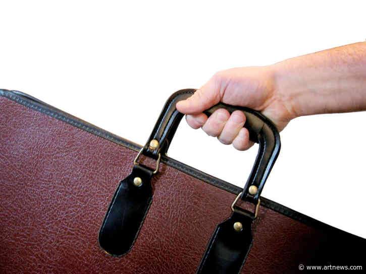 The Best Large Art Portfolios for Transporting Work