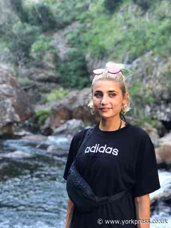 York singer, Bonnie Milnes, in 500 mile walk in memory of her sister