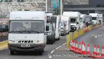 Holidaymakers rush home before quarantine restrictions are imposed