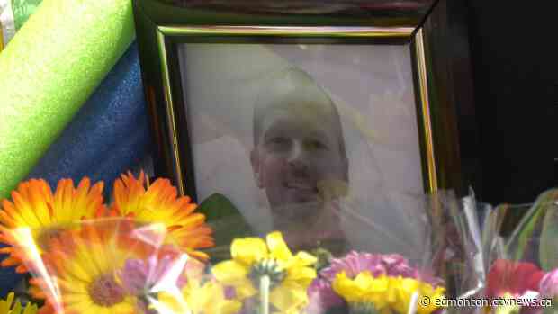 Slain doctor to be remembered in Red Deer, Edmonton candlelight ceremonies