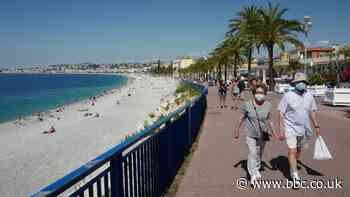 Rhuthr adref wrth i fesurau cwarantin newydd ddod i rym