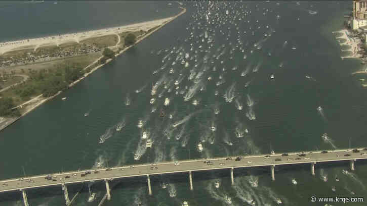 Trump supporters attempt world record boat parade near Clearwater Beach