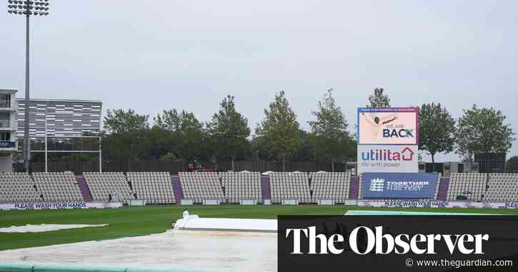 England face third-Test selection headache after day stuck in the dark