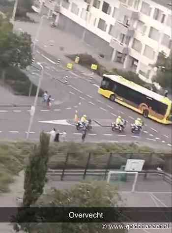 Nieuwe oproep om te rellen in Utrecht, politie opvallend aanwezig in Overvecht