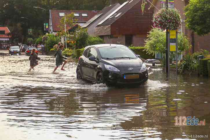 Noodweer boven de Veluwe, Hoenderloo krijgt de volle laag