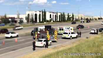 Crash on Deerfoot ties up traffic