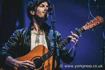 Alistair Griffin offers garden gigs to fans